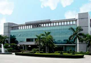 上海户外超宽电动卷帘特点