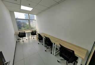 武汉曝光机恒温气垫车运输公司